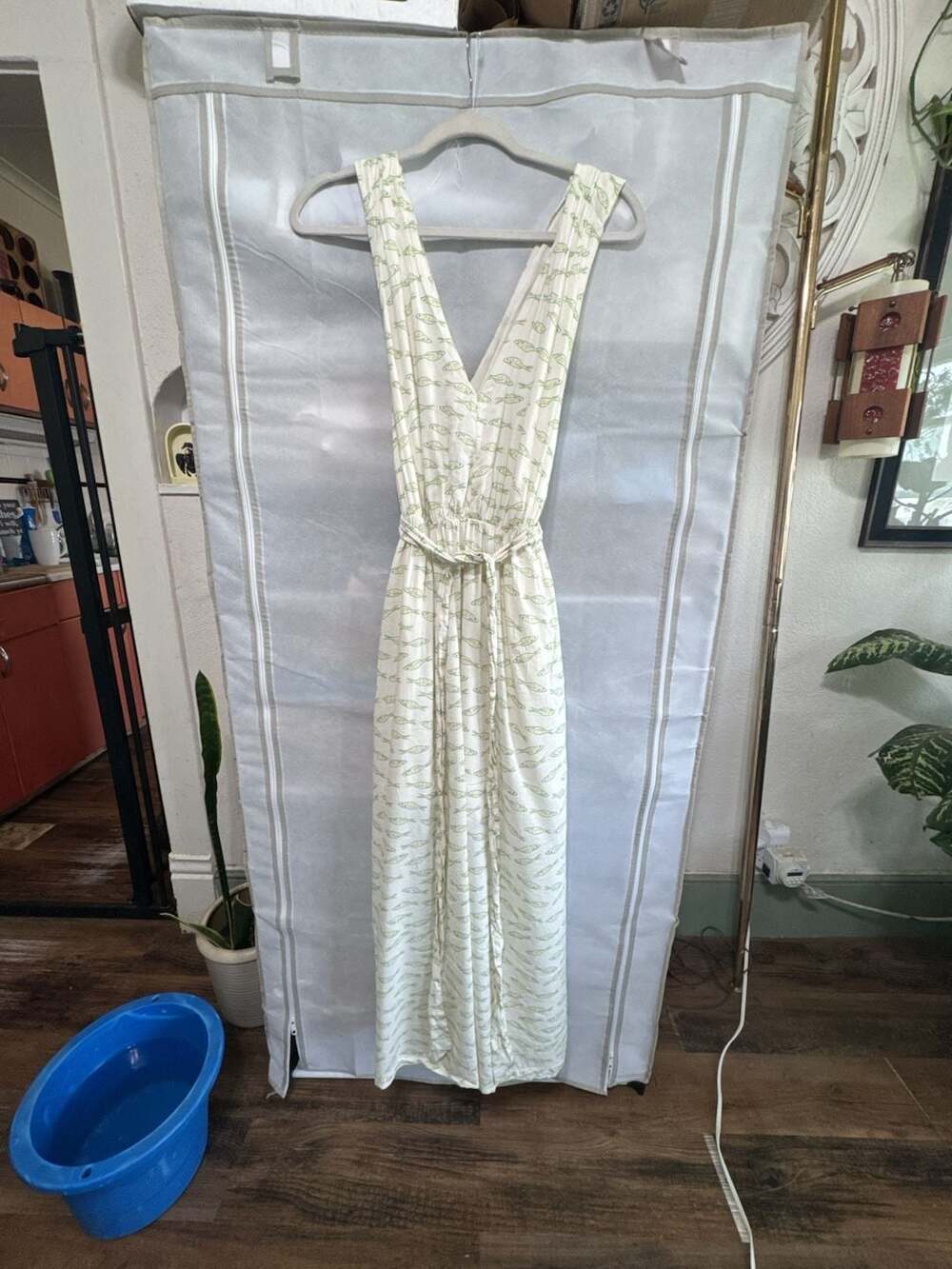 Size Small A New Day Women's Cream & Green Sardine Fish Print Sleeveless Maxi